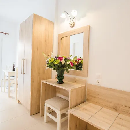 Hotel apartamentowy Mastorakis And 3*