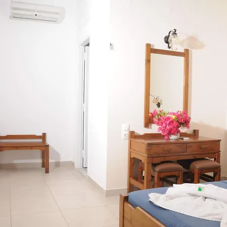 Mastorakis Hotel And Studios *