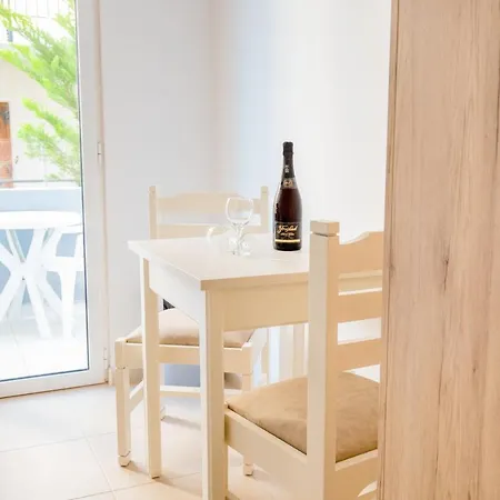 Mastorakis And Hotel apartamentowy 3*