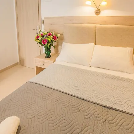 Aparthotel Mastorakis Hotel And Studios *